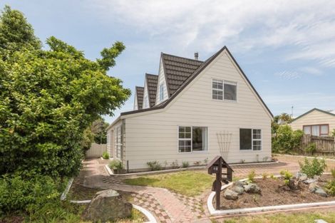 Photo of property in 27 Giblin Street, Richmond, 7020