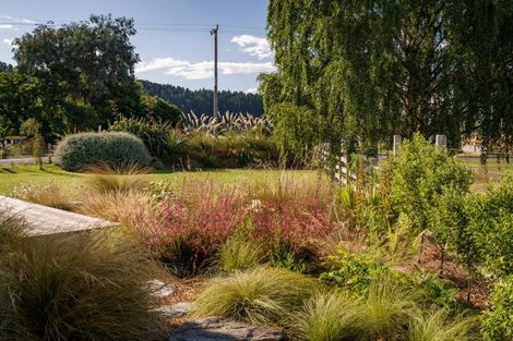 Photo of property in 153 Main Road, Luggate, Cromwell, 9383