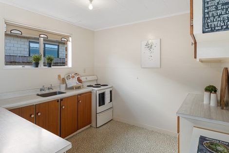 Photo of property in 30c Paynters Avenue, Strandon, New Plymouth, 4312