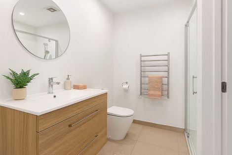 Photo of property in 4/50 Antigua Street, Addington, Christchurch, 8024