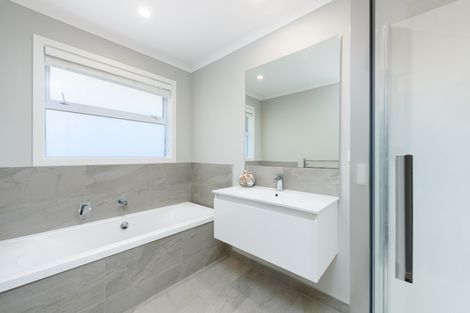 Photo of property in 5 Batty Street, Papamoa Beach, Papamoa, 3118