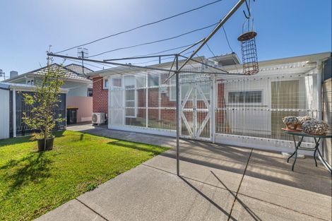 Photo of property in 35 George Street, Levin, 5510
