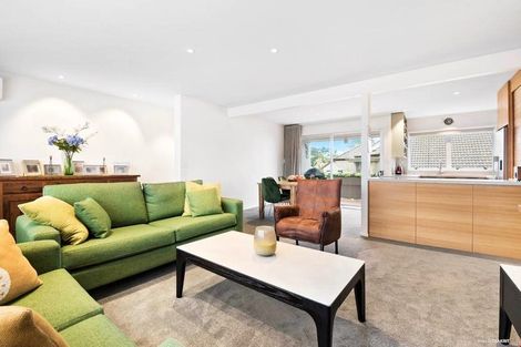 Photo of property in 3/21 Saltburn Road, Milford, Auckland, 0620