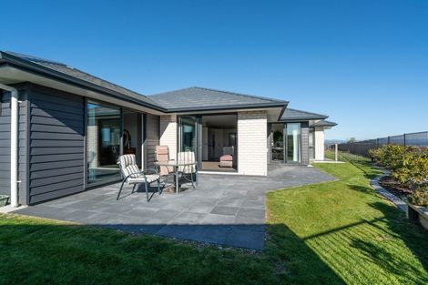 Photo of property in 48 Huka Heights Drive, Rangatira Park, Taupo, 3330