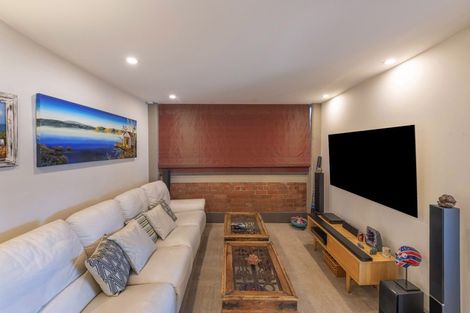 Photo of property in 5 Edge Hill, Mount Victoria, Wellington, 6011