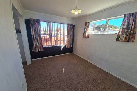 Photo of property in 27 Cobham Street, Levin, 5510