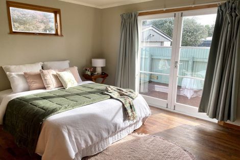 Photo of property in 14 Mokau Place, Terrace End, Palmerston North, 4410