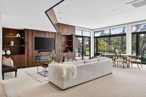 Photo of property in 218a Lake Road, Hauraki, Auckland, 0622