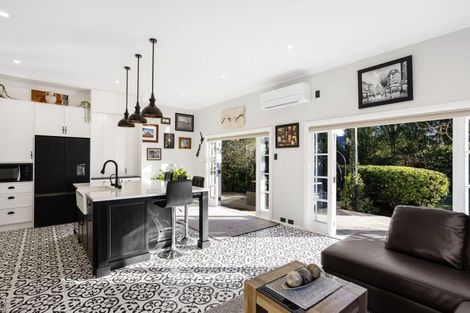 Photo of property in 23 Wilson Avenue, Saint Clair, Dunedin, 9012