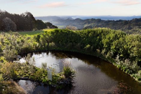 Photo of property in 140e Rodney Road, Whangateau, 0985