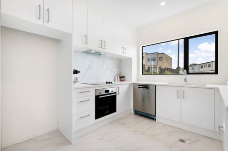 Photo of property in 45b Crestview Rise, Papakura, 2110