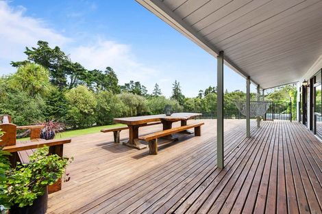 Photo of property in 132 Motu Road, Kumeu, 0891