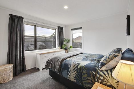 Photo of property in 6 Oakley Crescent, Hornby, Christchurch, 8042