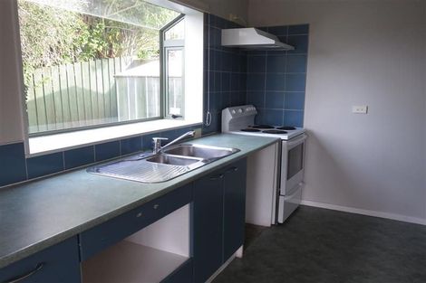 Photo of property in 10 Aldern Road, Massey, Auckland, 0614