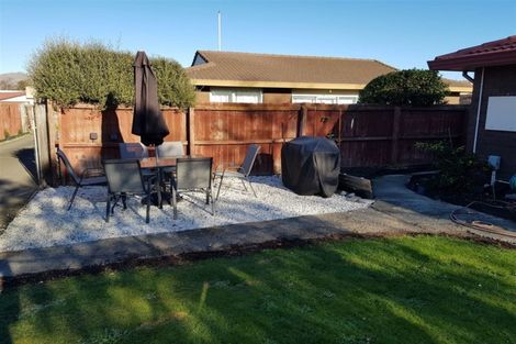 Photo of property in 2/12 Glenbyre Place, Bromley, Christchurch, 8062