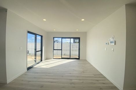 Photo of property in 1 Green Bamboo Road, Hobsonville, Auckland, 0616