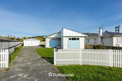 Photo of property in 18 Heath Street, Wainuiomata, Lower Hutt, 5014