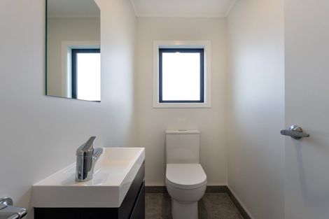 Photo of property in 450 Cambridge Terrace, Naenae, Lower Hutt, 5011