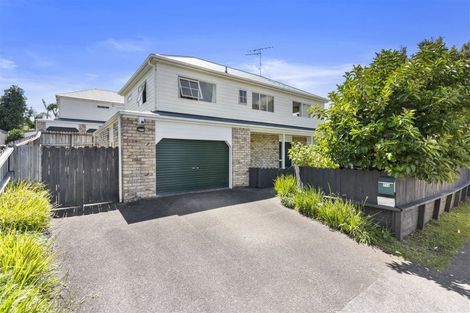 Photo of property in 1/71 Wellington Street, Howick, Auckland, 2014