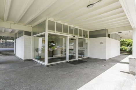 Photo of property in Grosvenor Flats, 19 Cottleville Terrace, Thorndon, Wellington, 6011