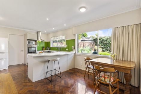 Photo of property in 21 Marywil Crescent, Hillcrest, Auckland, 0627