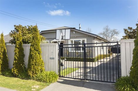 Photo of property in 7 Alpha Avenue, Strowan, Christchurch, 8052