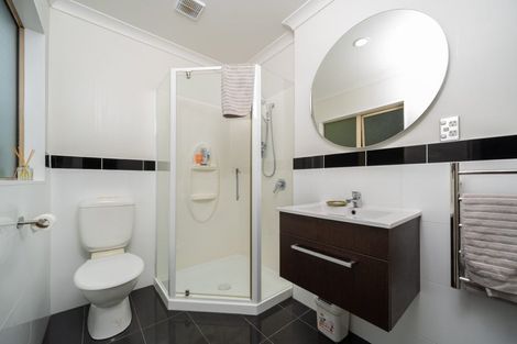 Photo of property in 50 Erlestoke Crescent, Churton Park, Wellington, 6037