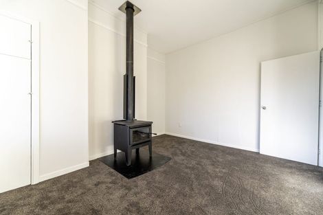 Photo of property in 92-98 High Street, Waimate, 7924