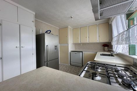 Photo of property in 10 Choice Avenue, Henderson, Auckland, 0612