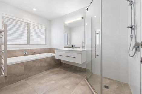 Photo of property in 26 Victoria Street, Richmond Heights, Taupo, 3330