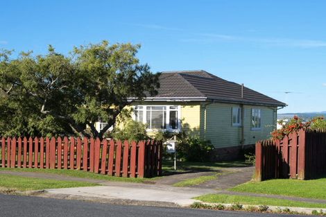 Photo of property in 99 Litten Road, Cockle Bay, Auckland, 2014