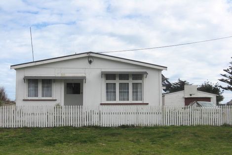 Photo of property in 131 Kahukura Avenue, Waitarere Beach, Levin, 5510