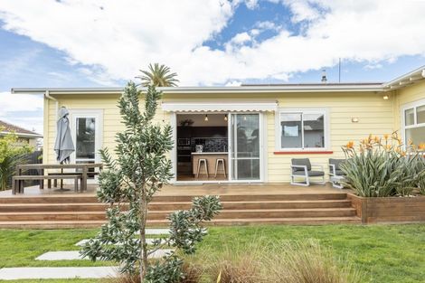 Photo of property in 47 Mcdonald Street, Napier South, Napier, 4110