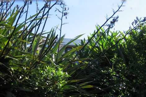 Photo of property in 65 Shetland Street, Glen Eden, Auckland, 0602