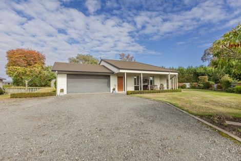 Photo of property in 22 Parkland Drive, Waipawa, 4210