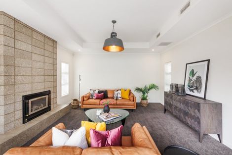 Photo of property in 1 Montgomery Terrace, Hokowhitu, Palmerston North, 4410