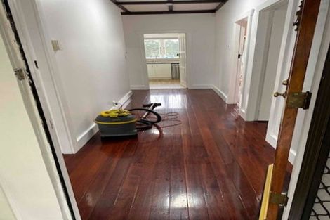 Photo of property in 1072 Great North Road, Point Chevalier, Auckland, 1022