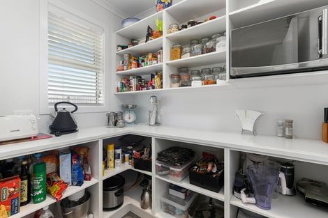 Photo of property in 209 Ballintoy Park Drive, Welcome Bay, Tauranga, 3175