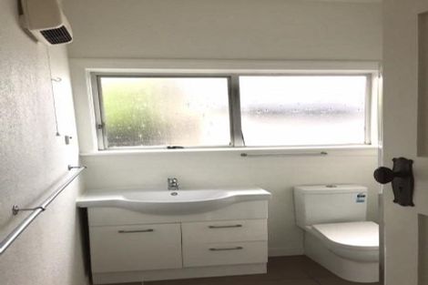 Photo of property in 1/170 Main North Road, Redwood, Christchurch, 8051