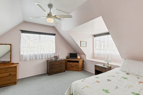 Photo of property in 79 Queens Road, Glen Avon, New Plymouth, 4312