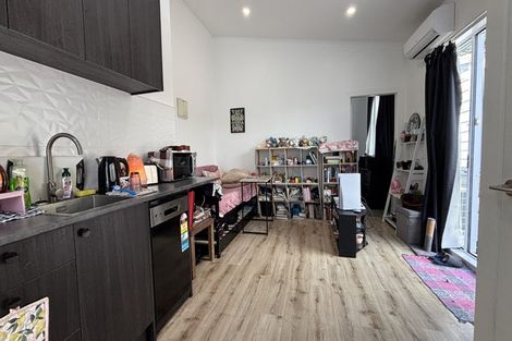 Photo of property in 20 Owen Street, Newtown, Wellington, 6021