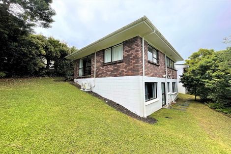 Photo of property in 2/1 Seaford Place, Murrays Bay, Auckland, 0630