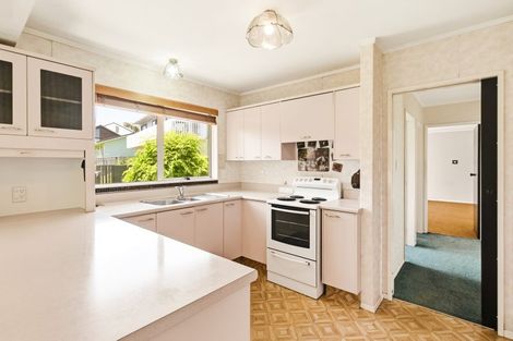 Photo of property in 2 Thurso Grove, Papakowhai, Porirua, 5024