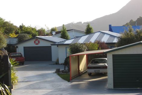 Photo of property in 17a Sussex Street, Picton, 7220