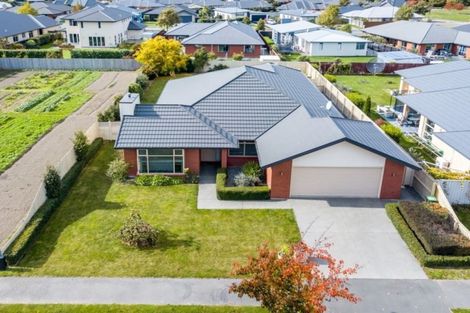 Photo of property in 79 Somerville Crescent, Aidanfield, Christchurch, 8025