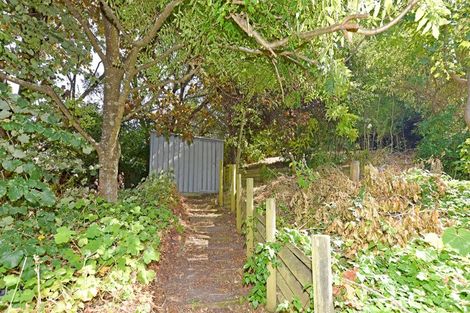 Photo of property in 16 Ripon Street, Lyttelton, 8082