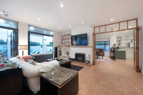 Photo of property in 235 Bleakhouse Road, Mellons Bay, Auckland, 2014