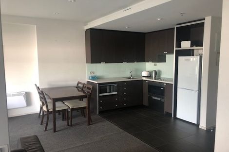 Photo of property in Summit Apartments, 2/184 Molesworth Street, Thorndon, Wellington, 6011