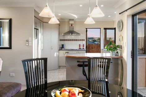 Photo of property in 6 Amarillo Place, Ohauiti, Tauranga, 3112