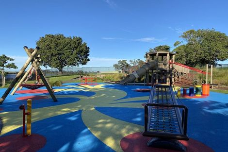 Photo of property in 1/15 Roys Road, Weymouth, Auckland, 2103